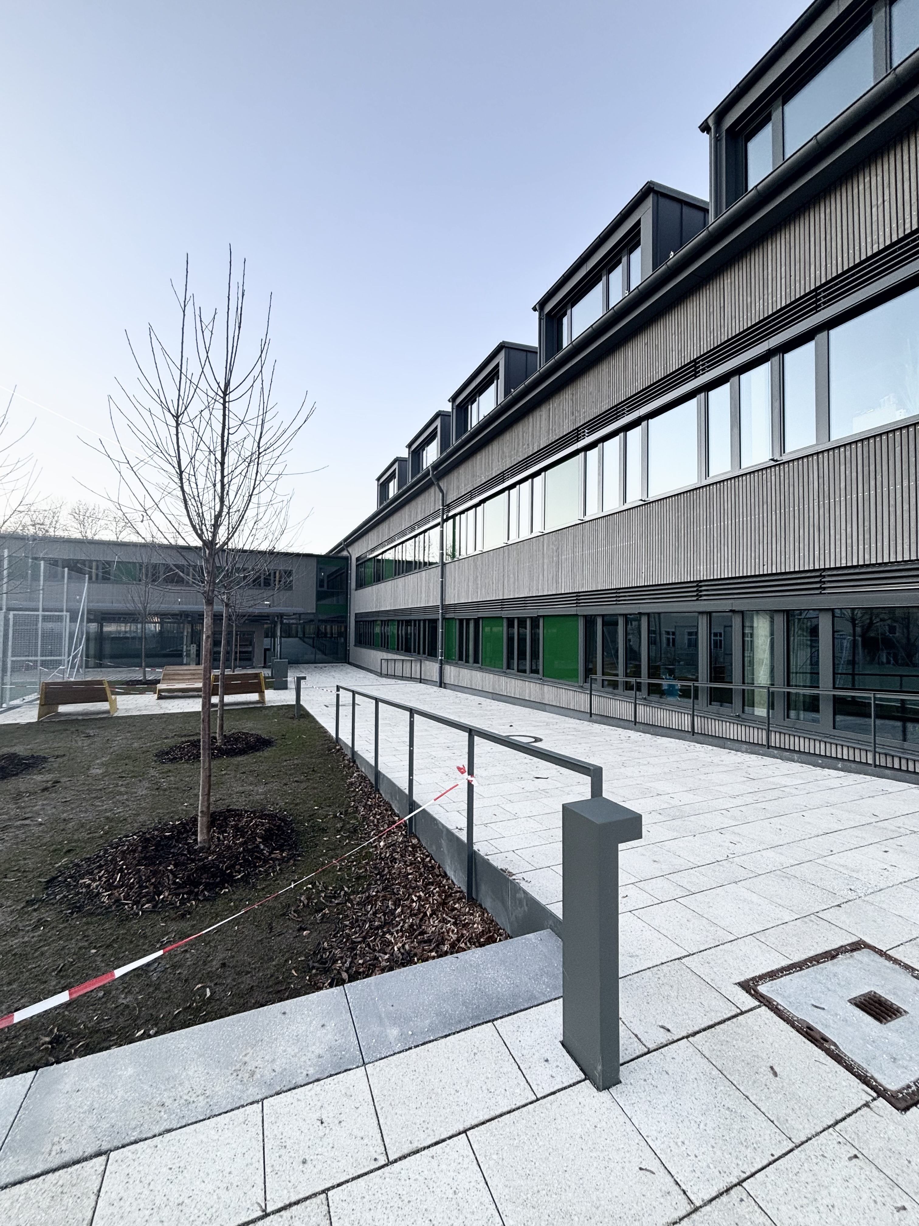 Gebäude Renate-Schimmer-Wottrich-Campus | Schloss Zinneberg